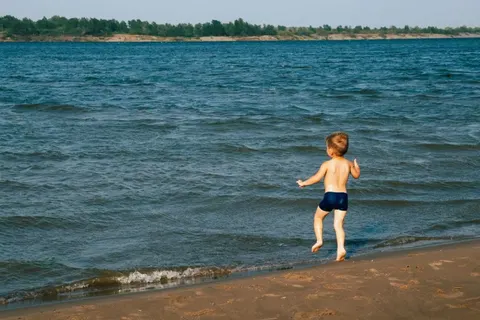 Температура води в Дніпрі в серпні 2026: прогнози гідрологів
