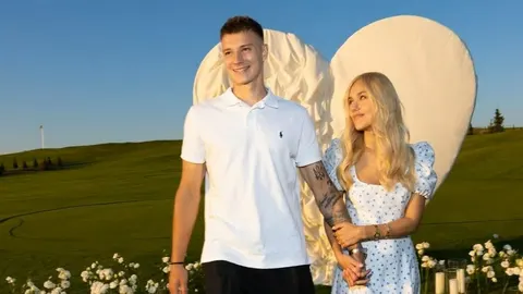 Дружина футболіста Бражка показала новий стильний образ