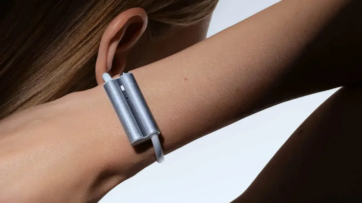 Luffu Link: фітнес-браслет із GPS, SOS-кнопкою та ціною у $249,99