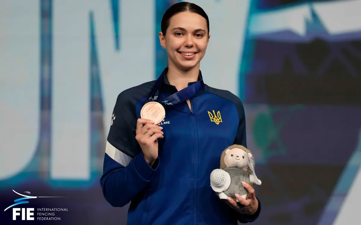 Аліна Полозюк здобула першу в історії України медаль ЧС у жіночій рапірі