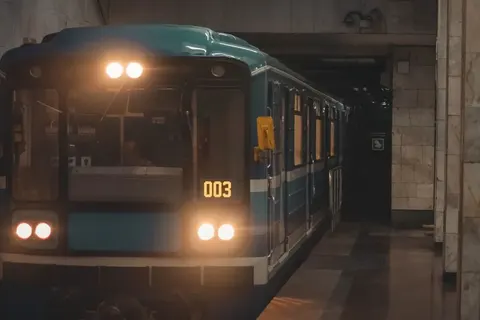 Метро на зеленій гілці: як тестуватимуть рух під час тривог