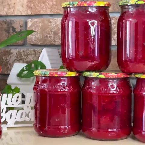 Борщова заправка на зиму: як за 15 хвилин приготувати улюблену страву