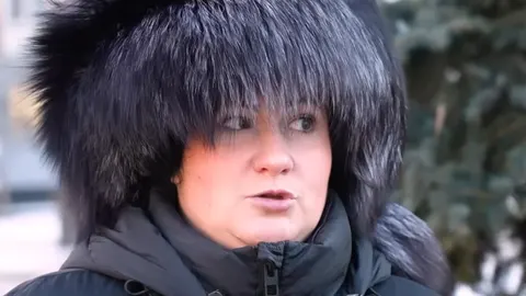 «Королева Троєщини» Анетта Барсівна вразила мережу жартами про дорогий лук