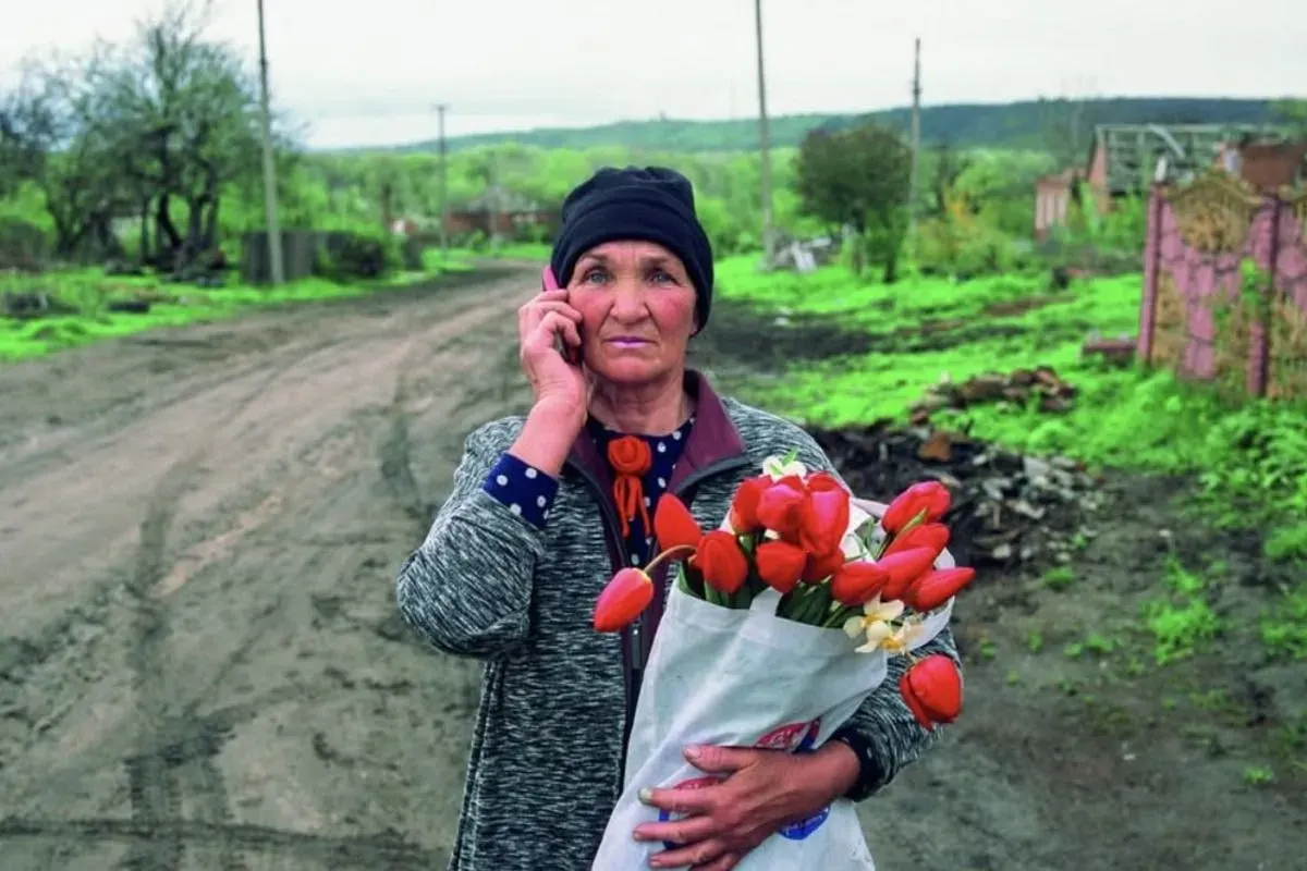 У Лос-Анджелесі відкрили виставку Postcode Ukraine про життя українців під час війни